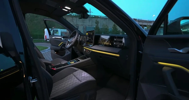 Volkswagen Tiguan cena 179900 przebieg: 3000, rok produkcji 2024 z Skarżysko-Kamienna małe 596